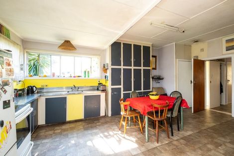 Photo of property in 323 Clifton Road, Te Awanga, 4102