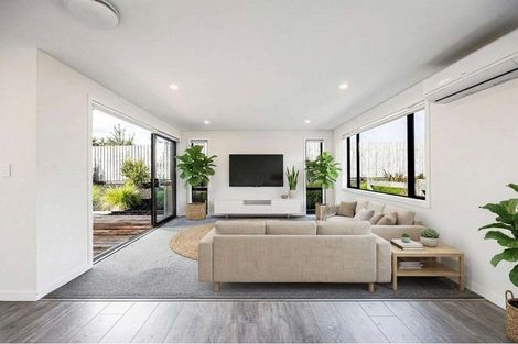 Photo of property in 54 Paparahi Place, Wainui, Silverdale, 0992