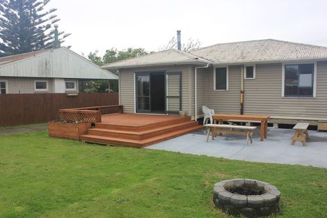 Photo of property in 79 Strange Street, Waitara, 4320