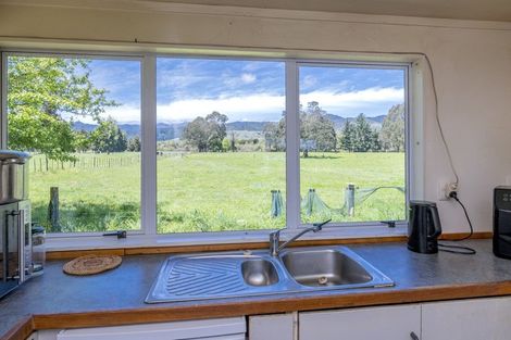 Photo of property in 501 Arapaepae Road, Ohau, Levin, 5570