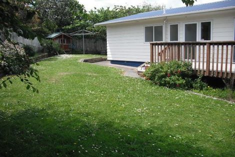 Photo of property in 3 Rubens Lane, West Harbour, Auckland, 0618