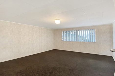 Photo of property in 18 Glen Close, Glen Eden, Auckland, 0602