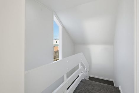 Photo of property in 1/163 Rongotai Road, Rongotai, Wellington, 6022