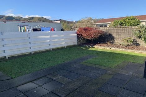 Photo of property in 17a Percy Cameron Street, Avalon, Lower Hutt, 5011