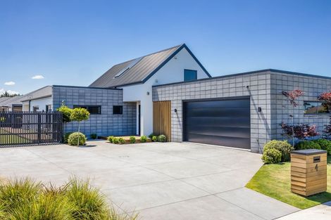 Photo of property in 4 Goldie Drive, Rangiora, 7400