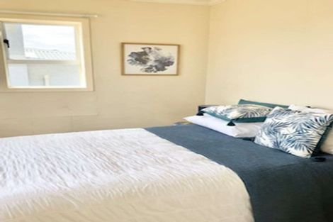 Photo of property in 1 Manuka Street, Castlecliff, Whanganui, 4501