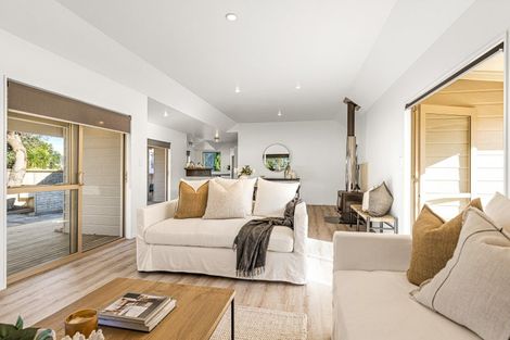 Photo of property in 12 Rita Way, Omaha, Warkworth, 0986