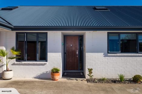 Photo of property in 5 Whitby Close, Waikawa, Picton, 7220