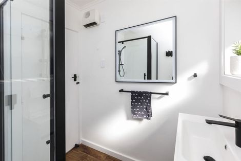 Photo of property in 60 Wingate Street, Redwood, Christchurch, 8051