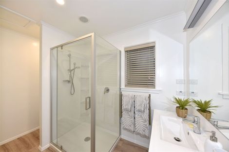 Photo of property in 24 Mappleton Avenue, Burnside, Christchurch, 8053