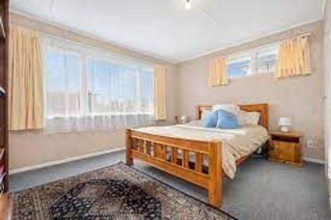 Photo of property in 90 Warspite Avenue, Cannons Creek, Porirua, 5024