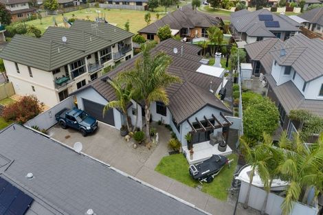 Photo of property in 43 Oceania Sands Way, Papamoa Beach, Papamoa, 3118