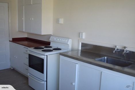 Photo of property in 14 Epsom Road, Hokowhitu, Palmerston North, 4410