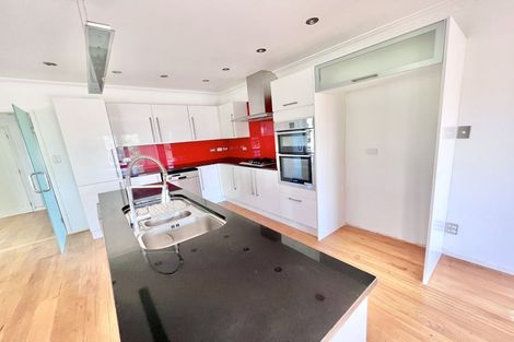 Photo of property in 2 King Richard Place, Browns Bay, Auckland, 0630