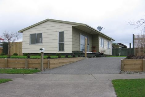 Photo of property in 15 Cargill Grove, Kelvin Grove, Palmerston North, 4414