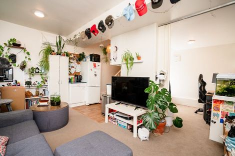 Photo of property in 17 Fitzpatrick Street, Newlands, Wellington, 6037