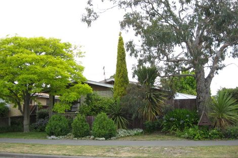 Photo of property in 5 Cowes Street, Avondale, Christchurch, 8061