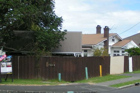 Photo of property in 2a Onepoto Road, Hauraki, Auckland, 0622