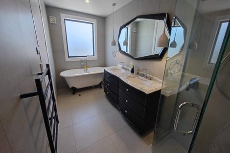 Photo of property in 48 Te Oneroa Way, Long Bay, Auckland, 0630