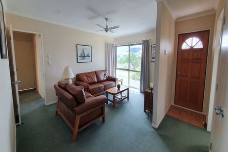 Photo of property in 130 Bream Bay Drive, Ruakaka, 0116