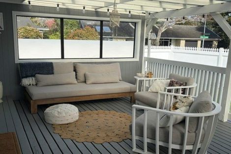 Photo of property in 16 Richmond Avenue, Waikanae, 5036
