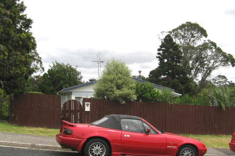 Photo of property in 44 Tiri Tiri Road, Birkdale, Auckland, 0626