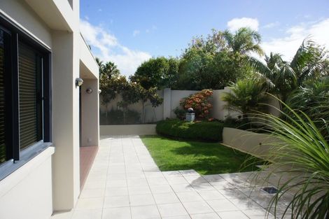 Photo of property in 3 Courtneys, West Harbour, Auckland, 0618