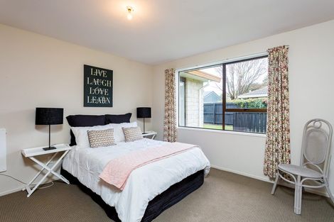 Photo of property in 2/21 Montclare Avenue, Ilam, Christchurch, 8041