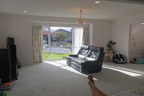 Photo of property in 3 Winton Court, Somerville, Auckland, 2014