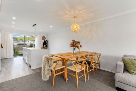 Photo of property in 53 Karearea Avenue, Kenepuru, Porirua, 5022