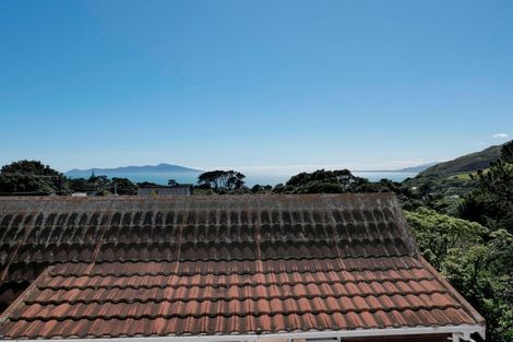 Photo of property in 90 Muri Road, Pukerua Bay, Porirua, 5026