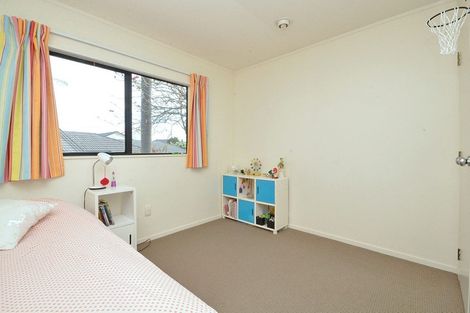 Photo of property in 1/16 Glucina Avenue, West Harbour, Auckland, 0618