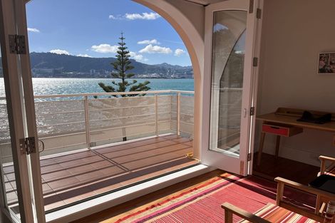 Photo of property in Inverleith Apartments, 3/306 Oriental Parade, Oriental Bay, Wellington, 6011