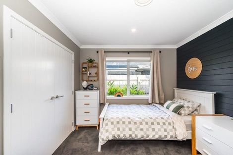 Photo of property in 10 Mahia Lane, Waikanae, 5036