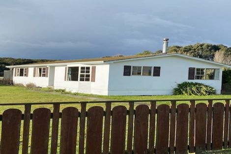 Photo of property in 68 Clifden Highway, Tuatapere, 9691