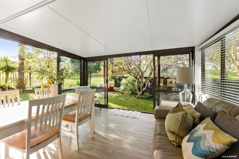 Photo of property in 2/3 Diosma Place, Botany Downs, Auckland, 2010