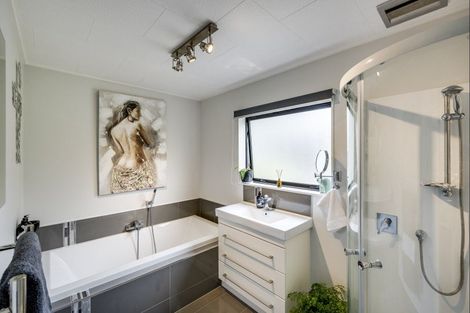 Photo of property in 59 Reeve Drive, Havelock North, 4130