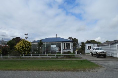 Photo of property in 30 Bright Street, Westport, 7825