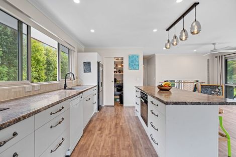 Photo of property in 6 Tavinor Road, Otaika, Whangarei, 0170