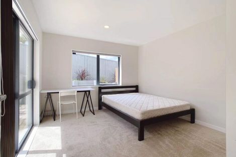 Photo of property in 10d Woodall Place, Totara Vale, Auckland, 0627