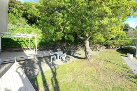 Photo of property in 4 Flinders Road, Heathcote Valley, Christchurch, 8022