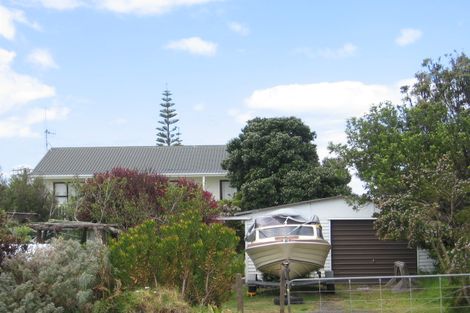 Photo of property in 25 Pio Road, Bowentown, Waihi Beach, 3177