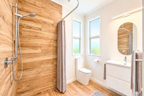 Photo of property in 305a Beach Road, Whangamata, 3620