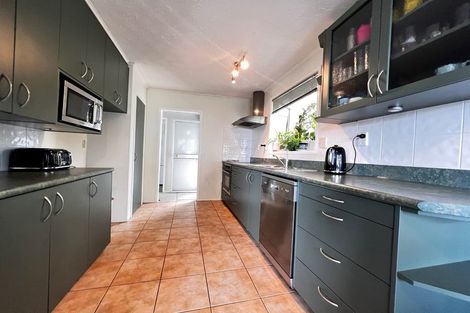 Photo of property in 1/27 Midgley Road, West Harbour, Auckland, 0618