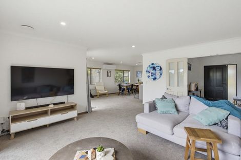 Photo of property in 1 William Noel Place, Waikanae Beach, Waikanae, 5036