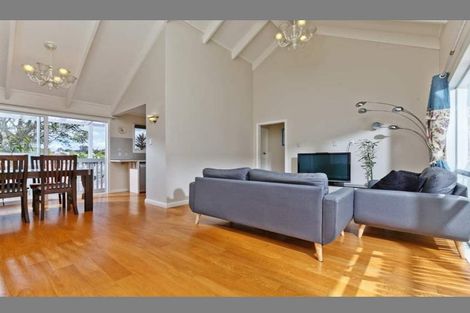 Photo of property in 20 Orton Street, Glenfield, Auckland, 0627