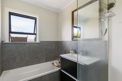 Photo of property in 20 Lee Street, Te Puke, 3119