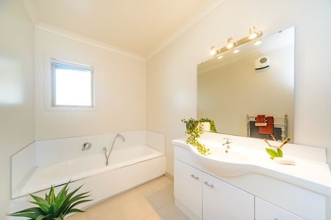 Photo of property in 26 Stonebridge Heights, Feilding, 4702