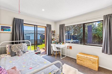 Photo of property in 31 Hadleigh Court, Paraparaumu, 5032