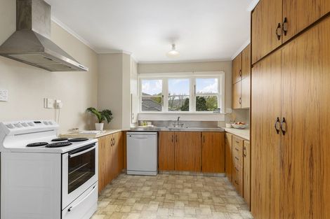 Photo of property in 318b Main Road, Tawa, Wellington, 5028